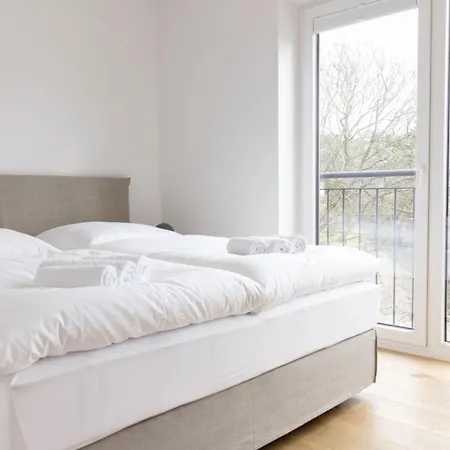 Steuerbord דירה *