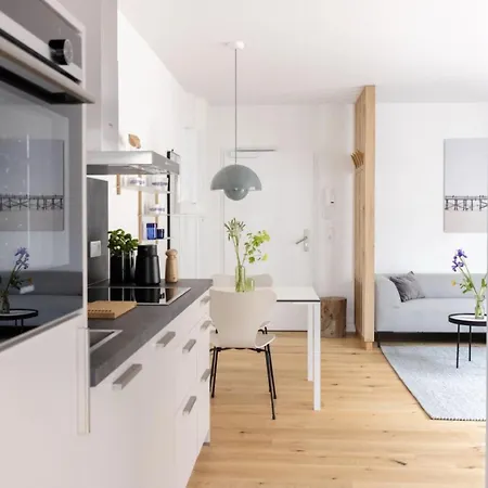 Steuerbord דירה *